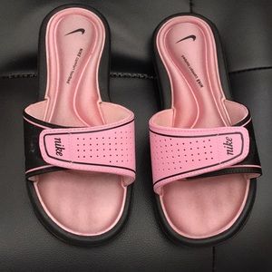 Nike flip flops ARE new